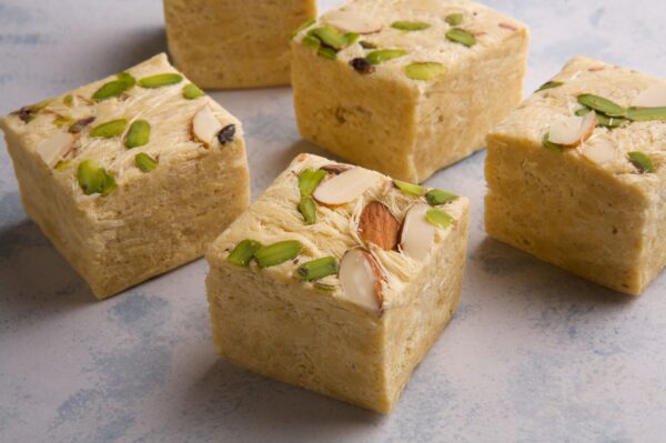 Soan Papdi 100g MRP Rs 30